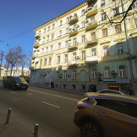 Apartment світло є! історичний центр! Kiew
